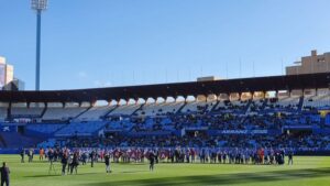 Veteranos Real Zaragoza y Real Sociedad golean cáncer infantil Romareda partido Aspanoa