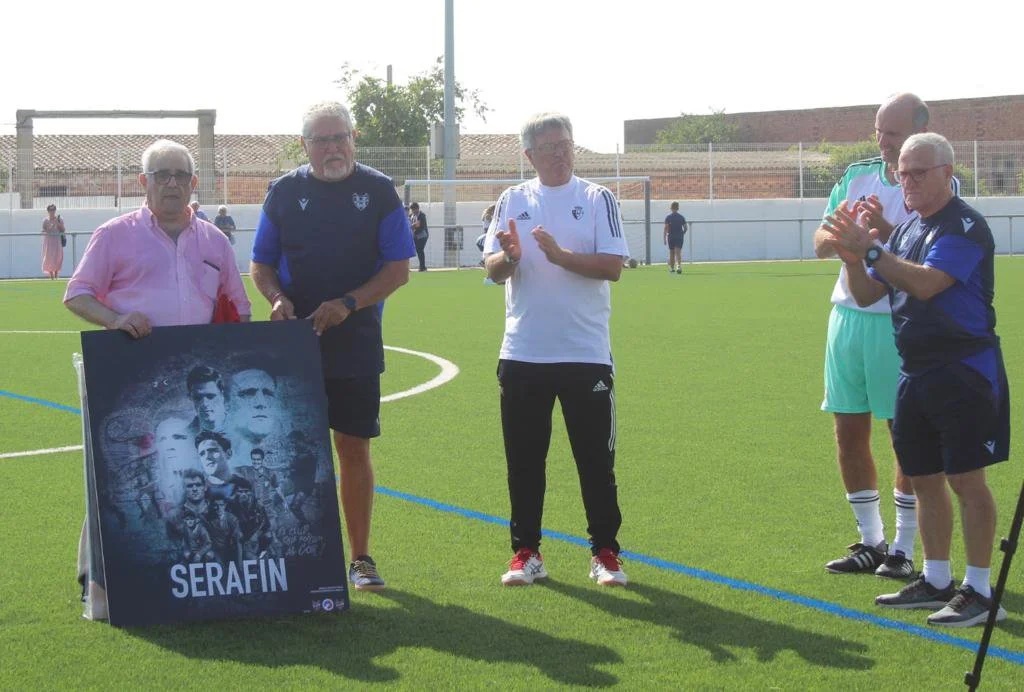 veteranos Osasuna Levante UD honran Serafín García Villafranca