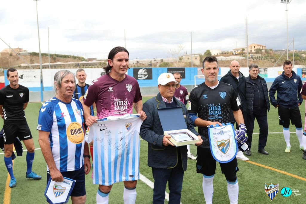 Veteranos Algarrobo Málaga CF homenaje Pepe Baratillo