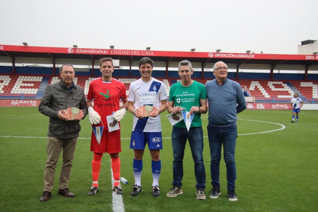 Goles contra ELA Francisco de la Hera con los veteranos del RC Recreativo de Huelva