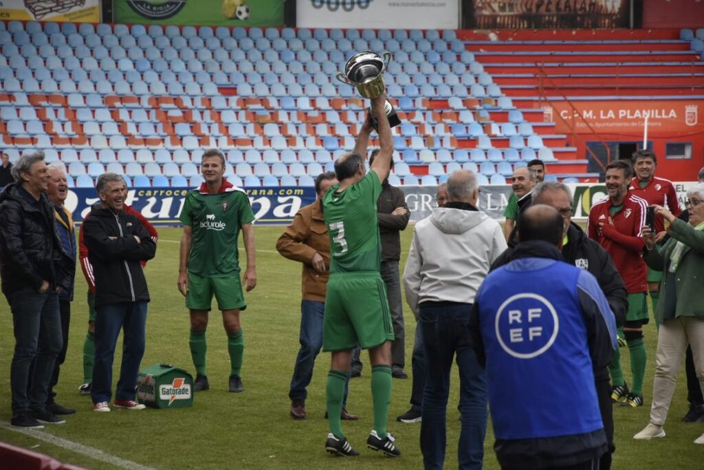 La Asociación Osasuna Veteranos en el TORNEO de las VERDURAS de Calahorra