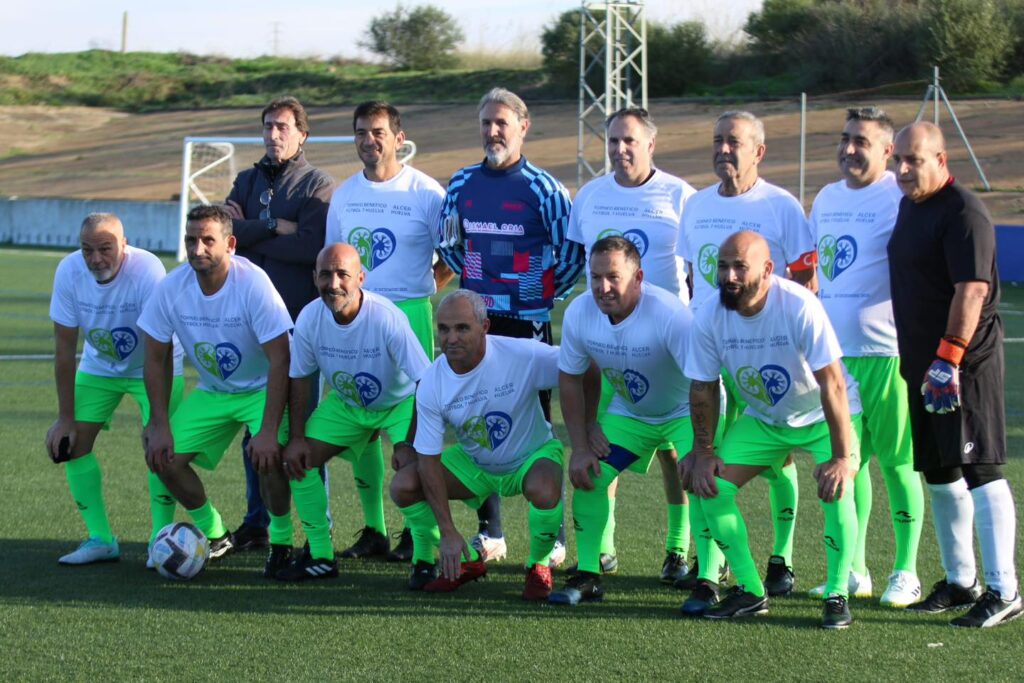 Trofeo Benéfico ALCER Huelva con la participación de los veteranos del Real Club Recreativo de Huelva