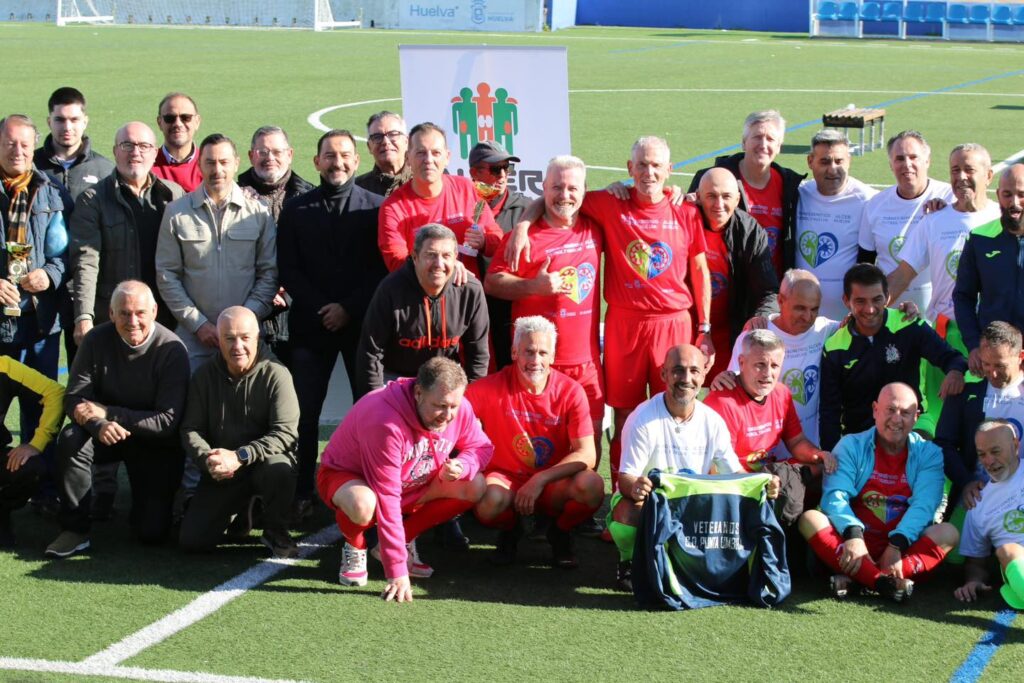 Trofeo Benéfico ALCER Huelva con la participación de los veteranos del Real Club Recreativo de Huelva