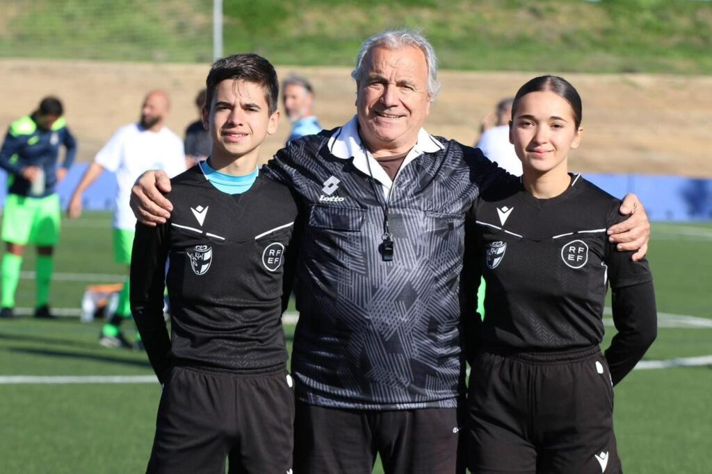 Trofeo Benéfico ALCER Huelva con la participación de los veteranos del Real Club Recreativo de Huelva