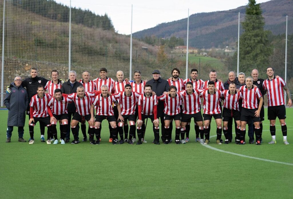 El Trofeo Internacional Leyendas del Fútbol contra el Racismo y la Discriminación reunió a los veteranos de la SD Eibar, Athletic, Real Sociedad y FC ONU