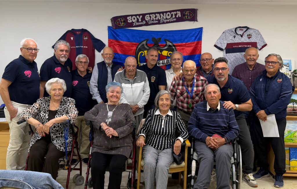 En marcha 20 nuevos ‘Talleres de Reminiscencia a través del fútbol’, desarrollados por FEAFV y FUNDACIÓN LALIGA